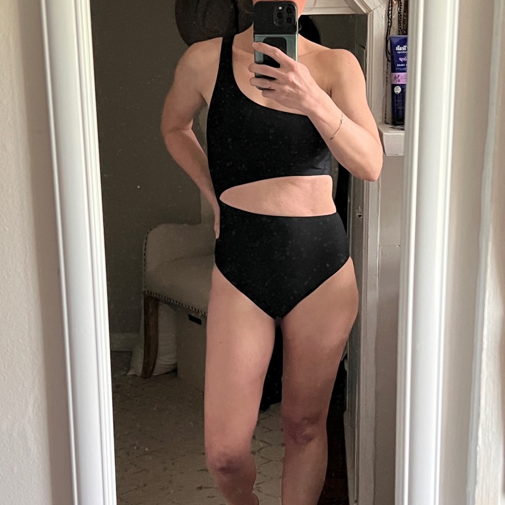 Old Navy One Piece Swim with Cutout